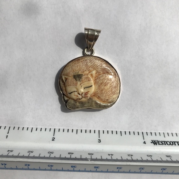 Carved Bone Cuddly Cat in Silver Pendant - Picture 4 of 4